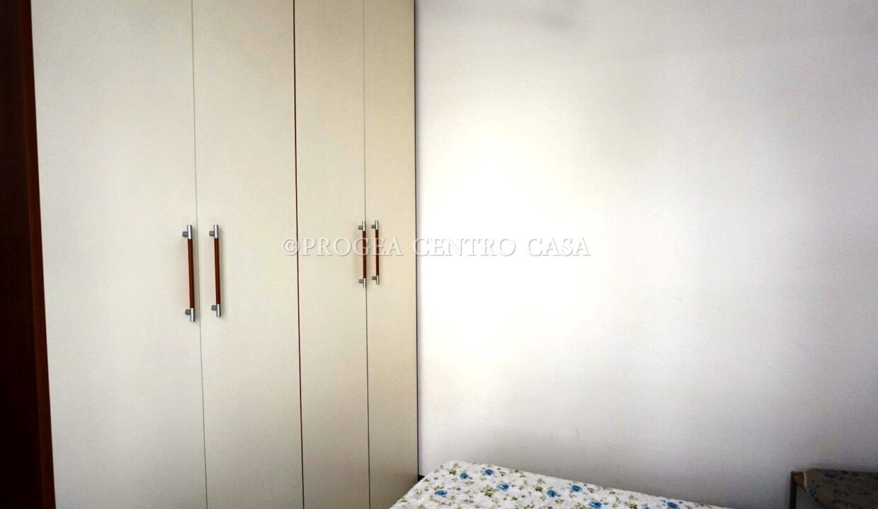 appartamento-bilocale-in-affitto-a-bergamo-armadio