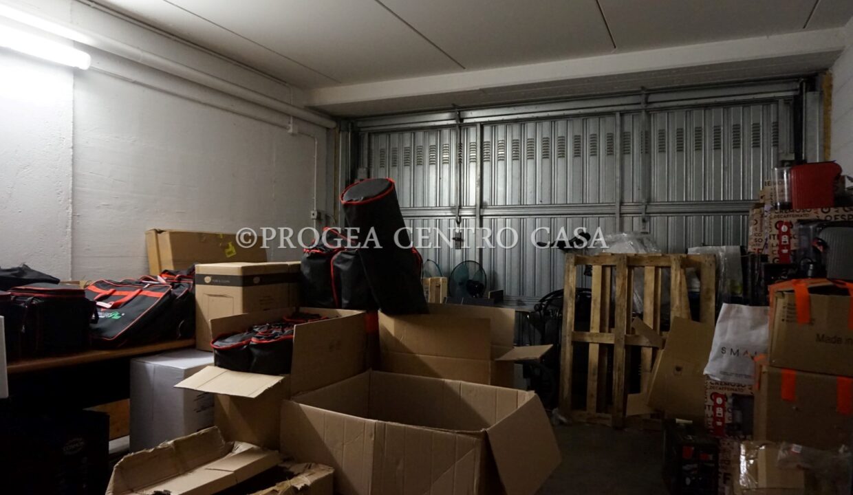 ufficio-in-affitto-a-treviolo-vetrinato-box
