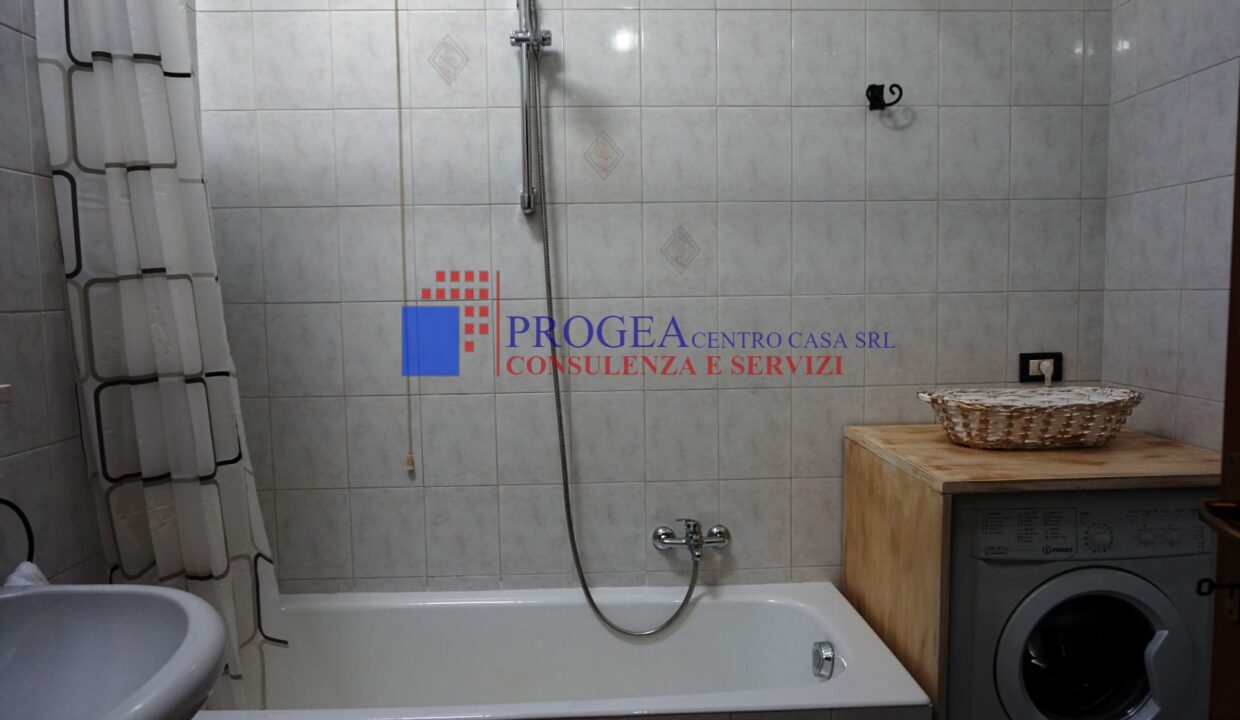 bilocale-arredato-in-affitto-a-villa-dalme-bagno-2