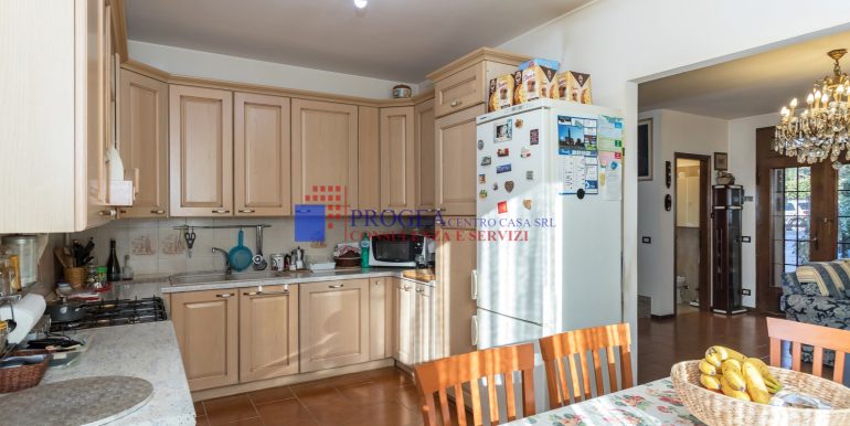 villetta-a-schiera-in-vendita-a-sorisole-cucina