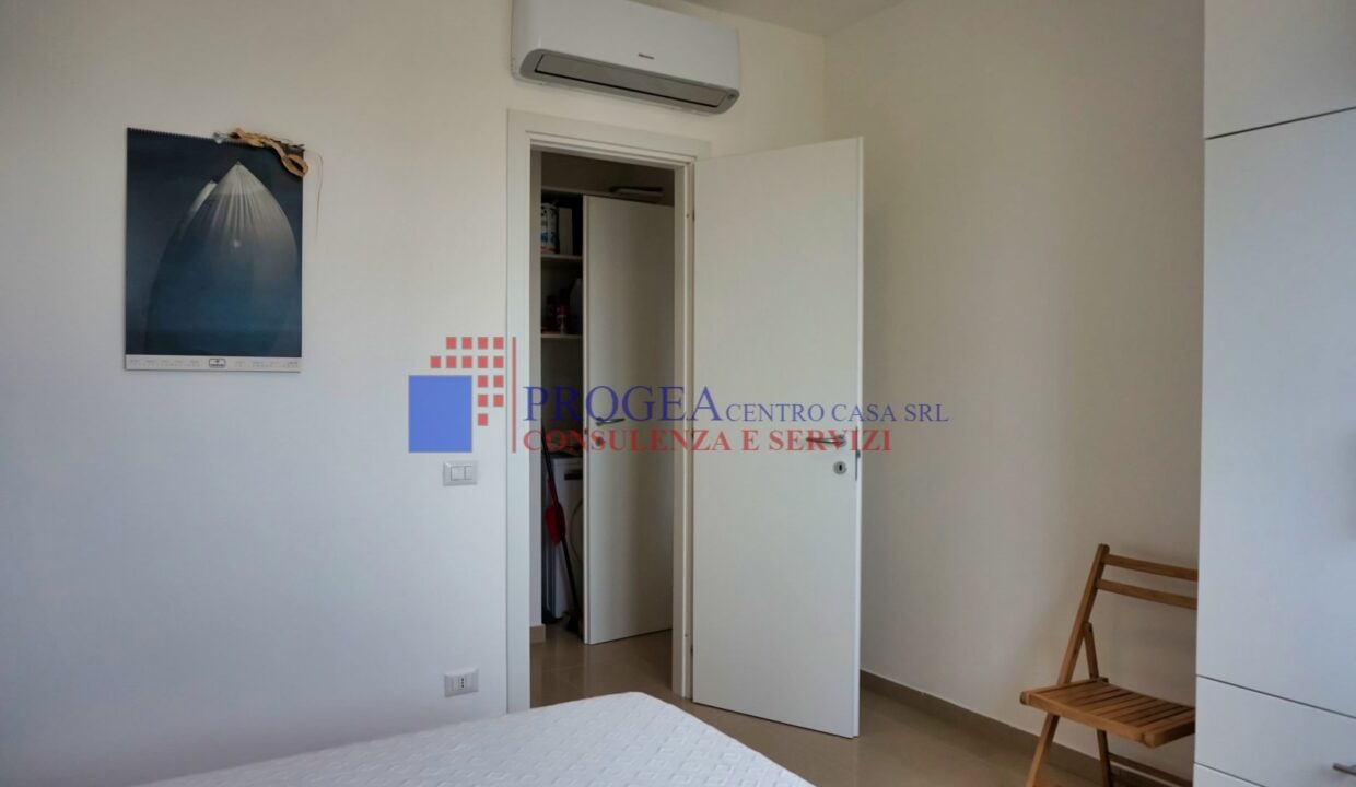 appartamento-bilocale-arredato-in-affitto-azzano-san-paolo-camera-3