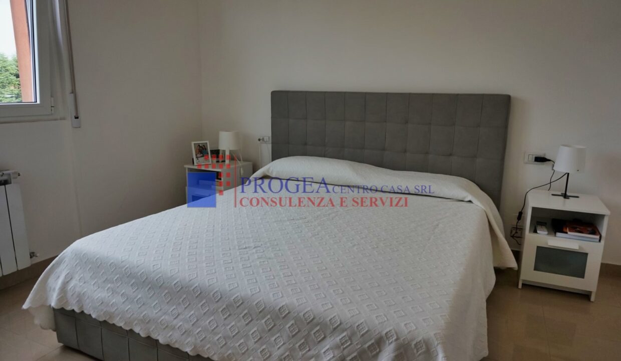 appartamento-bilocale-arredato-in-affitto-azzano-san-paolo-camera-5